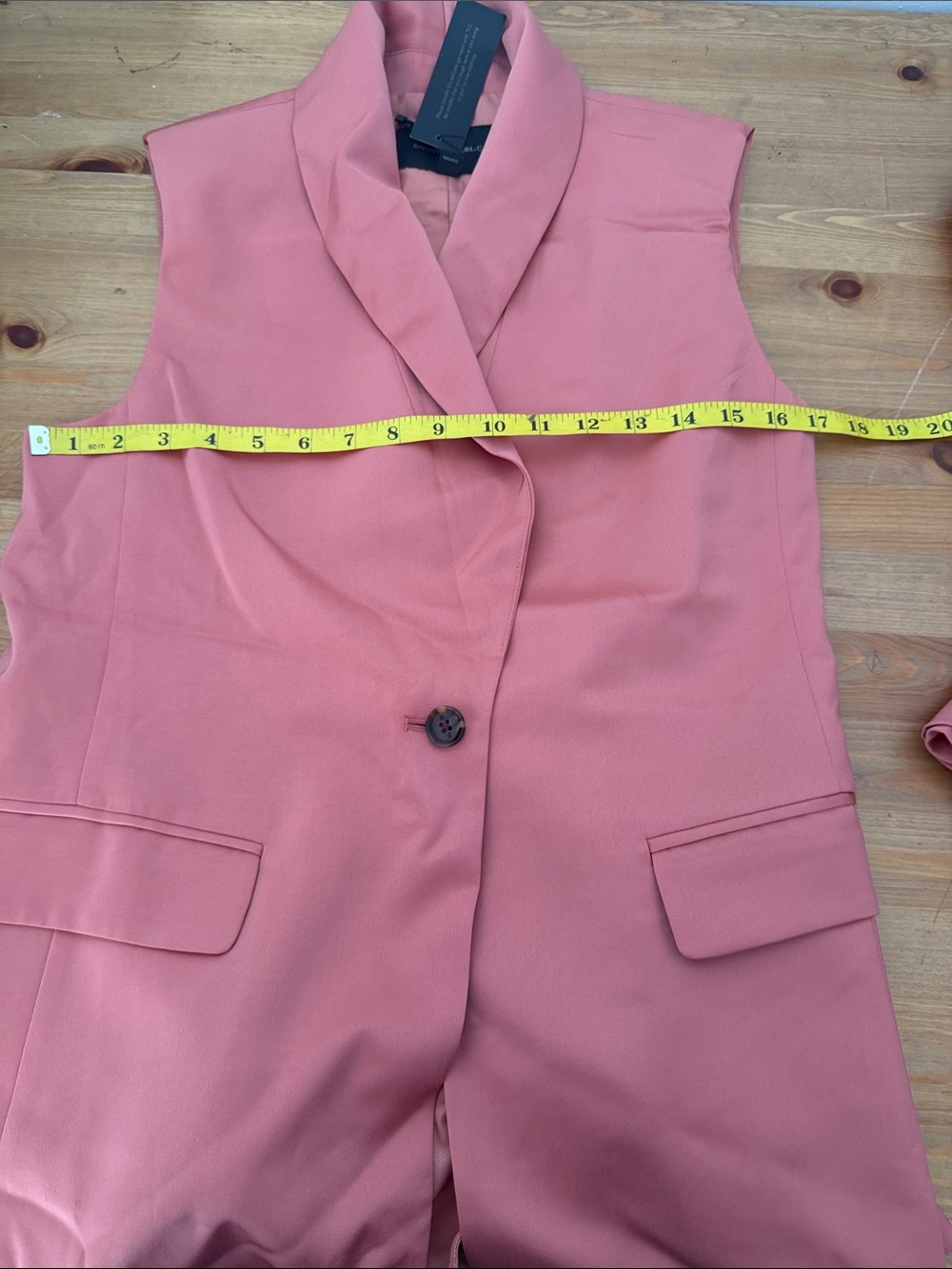 Banana Republic 2-Piece Coral Vest & Pleated Shorts Set Size 4 Top M Bottom - Picture 13 of 16